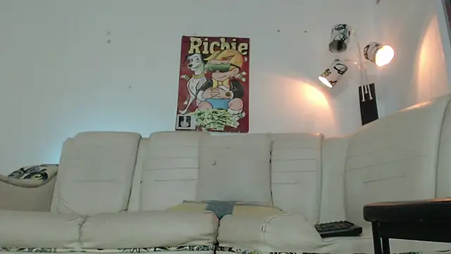 Thomasjons  online show from 04/13/26, 03:12