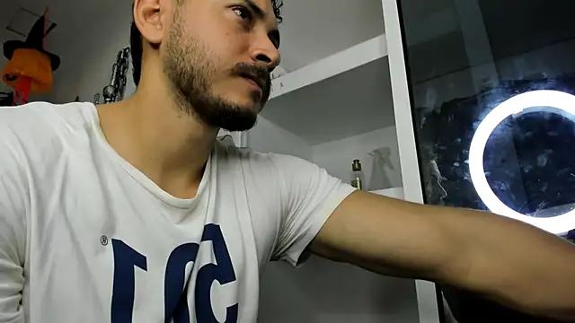 ashlan king online show from 11/15/25, 12:23