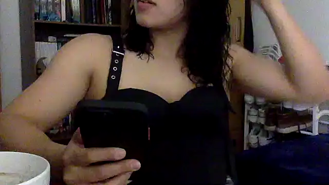 Snapshot of SEXOFLION chatting on 09/14/25, 03:05 SEXOFLION online show from 09/14/25, 03:05