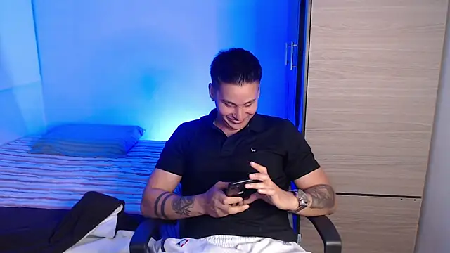 valentinosex1 online show from 03/05/26, 11:34