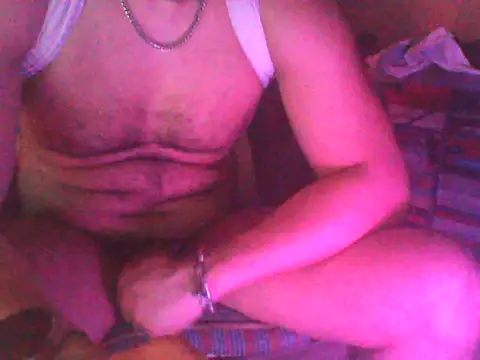 Snapshot of mmmski83 chatting on 04/08/26, 02:00 mmmski83 online show from 04/08/26, 02:00