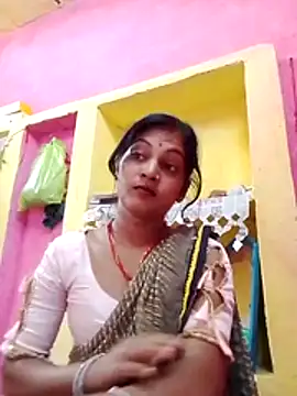 Snapshot of Hot_bbbb chatting on 05/27/26, 04:20 Hot bbbb online show from 05/27/26, 04:20