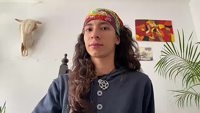 camille delrey online show from 11/14/25, 03:22