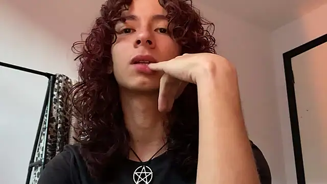 camille delrey online show from 02/18/26, 11:01