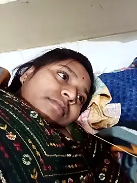 Hot crety online show from 12/21/25, 05:42