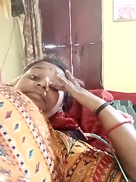 Hot crety online show from 04/16/26, 05:52