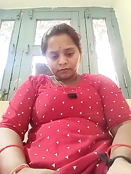 Snapshot of Hot_crety chatting on 06/17/26, 08:28 Hot crety online show from 06/17/26, 08:28