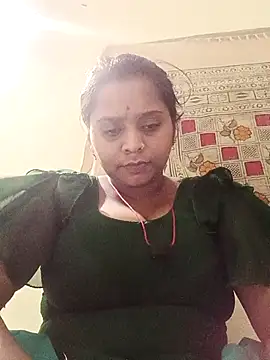 Snapshot of Hot_crety chatting on 07/07/26, 04:33 Hot crety online show from 07/07/26, 04:33