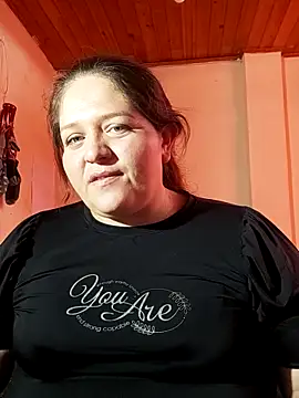 Snapshot of Daphne_girlsex chatting on 10/28/25, 02:42 Daphne girlsex online show from 10/28/25, 02:42