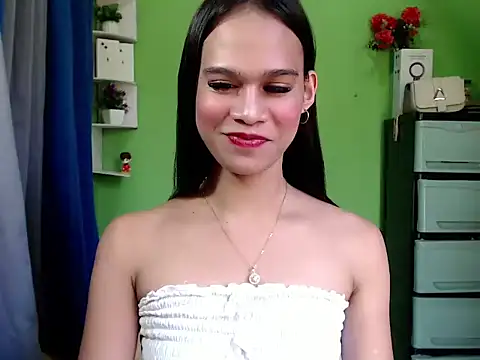 Snapshot of urseductivebarbie_xx chatting on 03/18/26, 01:31 urseductivebarbie xx online show from 03/18/26, 01:31