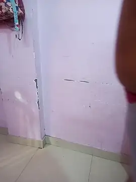 Snapshot of BILLO-RANI67 chatting on 11/11/25, 04:23 BILLO-RANI67 online show from 11/11/25, 04:23