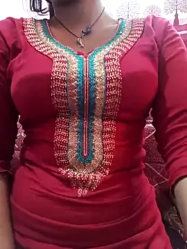 Snapshot of BILLO-RANI67 chatting on 11/28/25, 04:15 BILLO-RANI67 online show from 11/28/25, 04:15