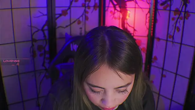 Snapshot of Vanelope_sweet_ chatting on 02/06/26, 03:11 Vanelope sweet online show from 02/06/26, 03:11