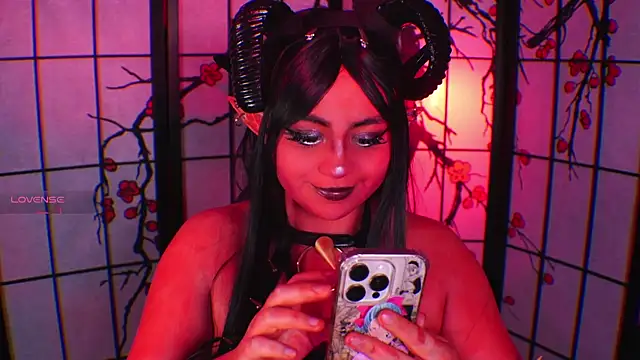 Vanelope sweet  online show from 04/05/26, 12:52