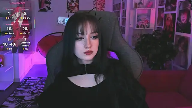 Snapshot of LiliLuna chatting on 02/15/26, 03:31 LiliLuna online show from 02/15/26, 03:31