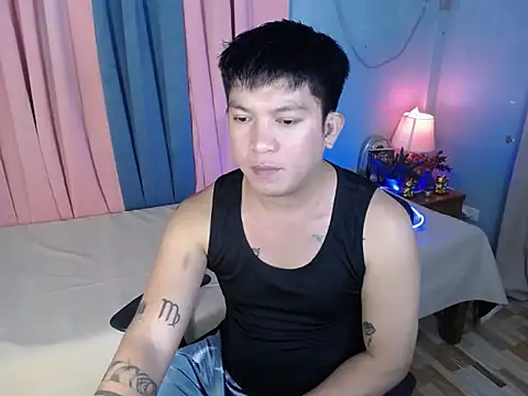 Snapshot of Fuckboii_intown chatting on 07/06/26, 10:12 Fuckboii intown online show from 07/06/26, 10:12