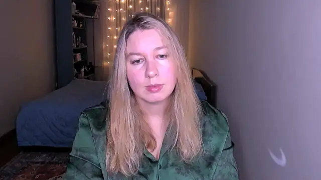 NancySanders online show from 04/10/26, 07:07