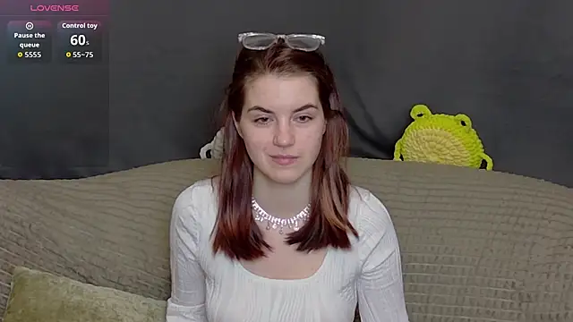 ElzaBlis online show from 11/15/25, 02:57