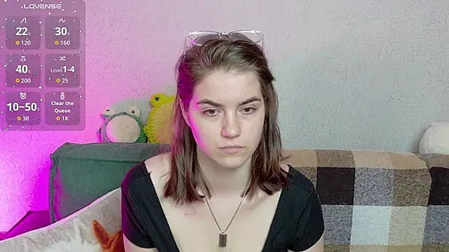 Snapshot of ElzaBlis chatting on 04/17/26, 01:25 ElzaBlis online show from 04/17/26, 01:25
