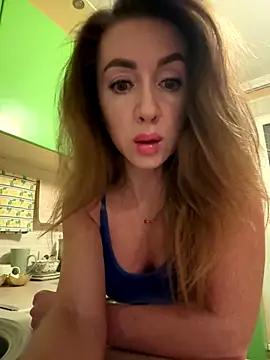 MarinaDiva11 74 online show from 10/11/25, 08:29