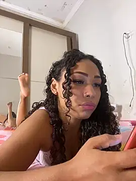 Snapshot of jhennyfer chatting on 09/13/25, 05:07 jhennyfer online show from 09/13/25, 05:07