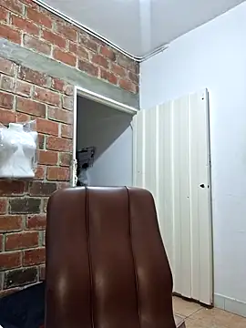 NARNYALABELLA online show from 09/24/25, 10:46