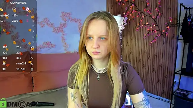 Snapshot of Rina_Panic chatting on 11/07/25, 12:32 Rina Panic online show from 11/07/25, 12:32