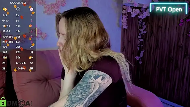 Snapshot of Rina_Panic chatting on 11/15/25, 12:08 Rina Panic online show from 11/15/25, 12:08