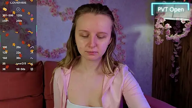 Snapshot of Rina_Panic chatting on 11/27/25, 01:07 Rina Panic online show from 11/27/25, 01:07