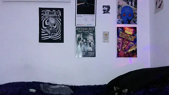 plutonbluemooon333 online show from 02/28/26, 01:17