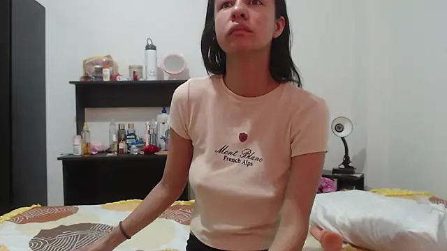 nathaly jones  online show from 06/30/26, 12:17