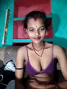 Snapshot of Maya_bhoji chatting on 10/29/25, 10:33 Maya bhoji online show from 10/29/25, 10:33