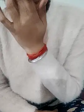 NAIRA5677 online show from 11/23/25, 07:41