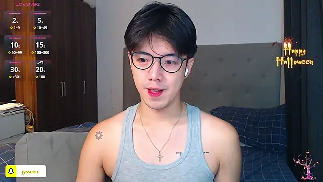 Snapshot of Addictiveboi chatting on 10/31/25, 03:07 Addictiveboi online show from 10/31/25, 03:07