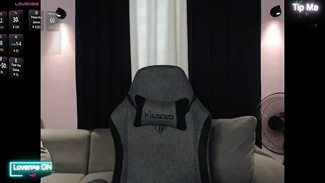 Snapshot of Addictiveboi chatting on 11/06/25, 01:28 Addictiveboi online show from 11/06/25, 01:28