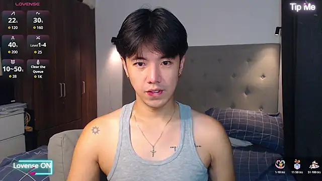 Snapshot of Addictiveboi chatting on 11/07/25, 01:27 Addictiveboi online show from 11/07/25, 01:27