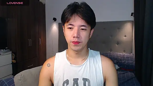 Snapshot of Addictiveboi chatting on 11/08/25, 01:28 Addictiveboi online show from 11/08/25, 01:28