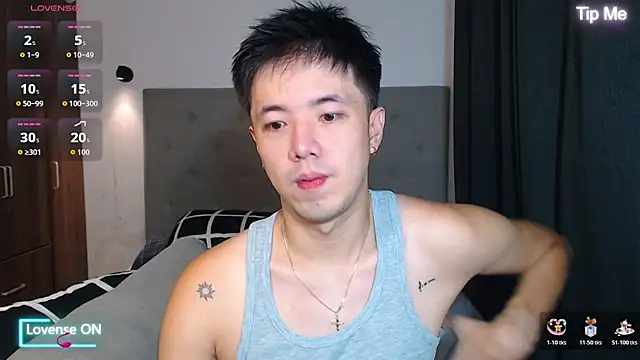 Snapshot of Addictiveboi chatting on 11/25/25, 01:38 Addictiveboi online show from 11/25/25, 01:38