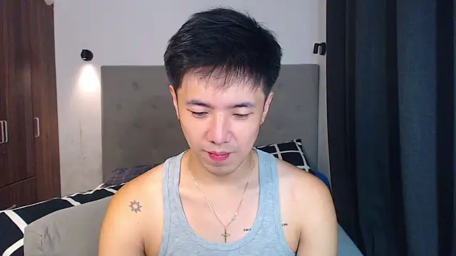 Snapshot of Addictiveboi chatting on 12/02/25, 02:17 Addictiveboi online show from 12/02/25, 02:17