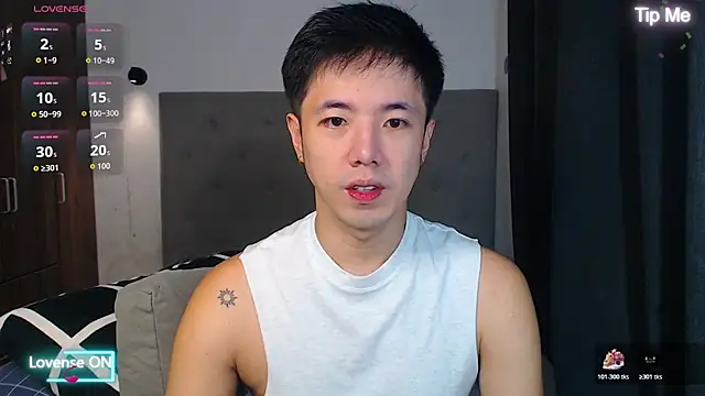 Snapshot of Addictiveboi chatting on 12/04/25, 02:21 Addictiveboi online show from 12/04/25, 02:21