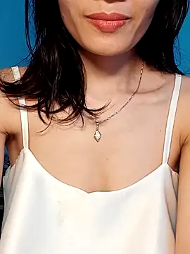 Hinna x online show from 11/13/25, 07:51