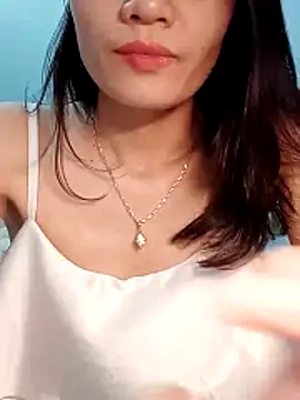 Snapshot of Hinna_x chatting on 05/03/26, 02:17 Hinna x online show from 05/03/26, 02:17