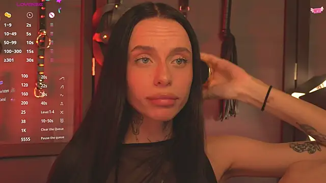 Snapshot of livia_starwars chatting on 10/14/25, 09:48 livia starwars online show from 10/14/25, 09:48