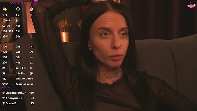 Snapshot of livia_starwars chatting on 11/14/25, 09:30 livia starwars online show from 11/14/25, 09:30