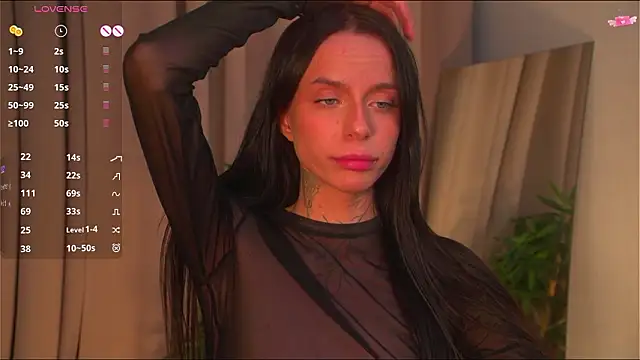 Snapshot of livia_starwars chatting on 03/01/26, 08:55 livia starwars online show from 03/01/26, 08:55