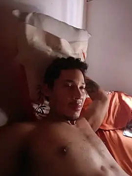 RuiMaddoox online show from 11/13/25, 03:55