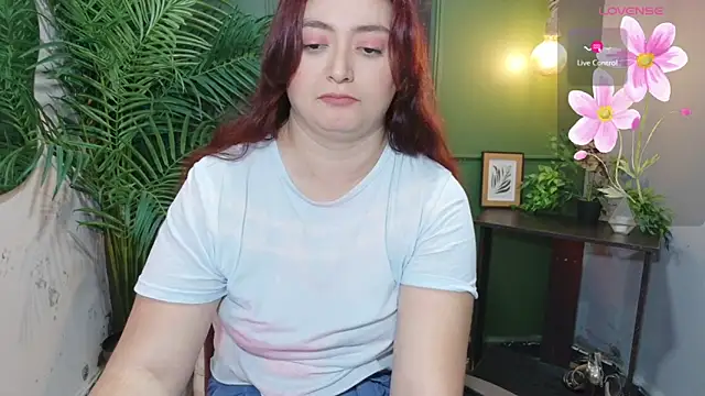 Snapshot of Anaa_Rose chatting on 04/25/26, 12:52 Anaa Rose online show from 04/25/26, 12:52