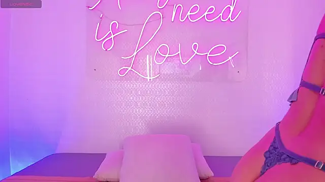 aleksandramiller  online show from 01/07/26, 08:33