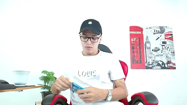 Cumandres18 online show from 09/16/25, 01:45