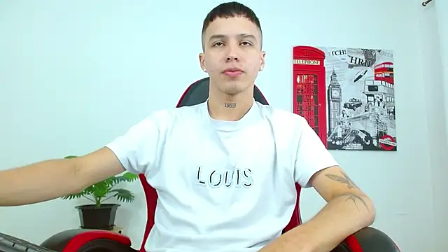 Cumandres18 online show from 12/01/25, 02:22